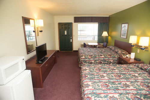 Thunderbird Motor Inn Baraboo Extérieur photo